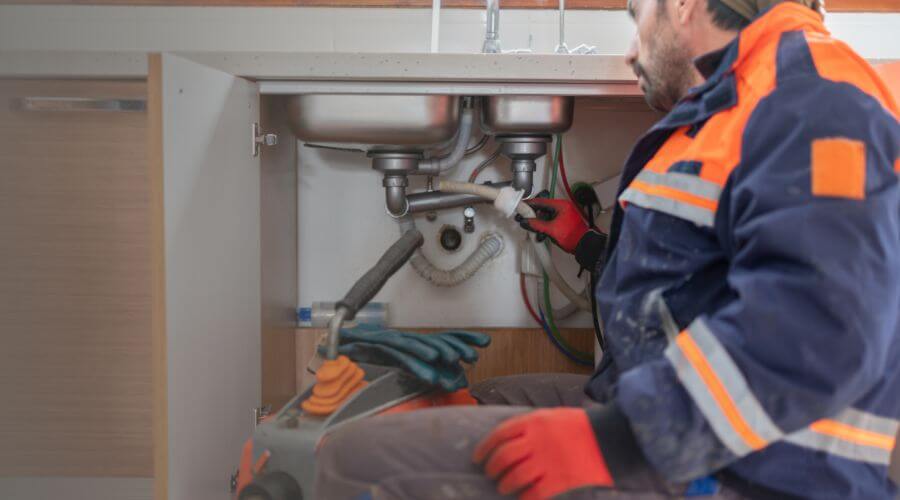 Professional emergency plumbing in Earth, TX